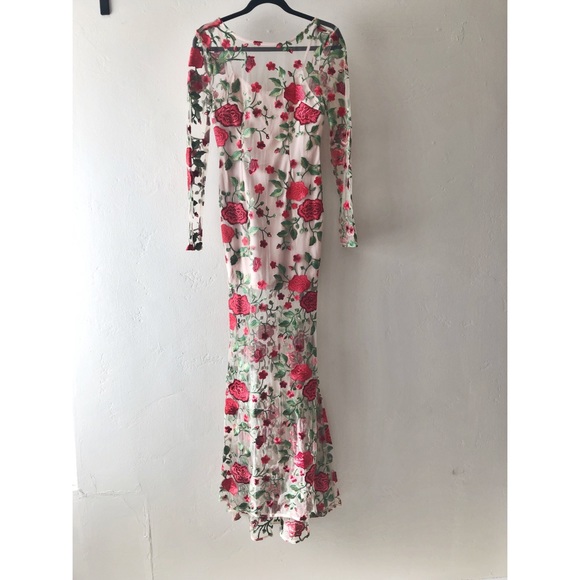 L'ATISTE Dresses & Skirts - Beautiful NWT gown. Rose Sheen with embroidery!